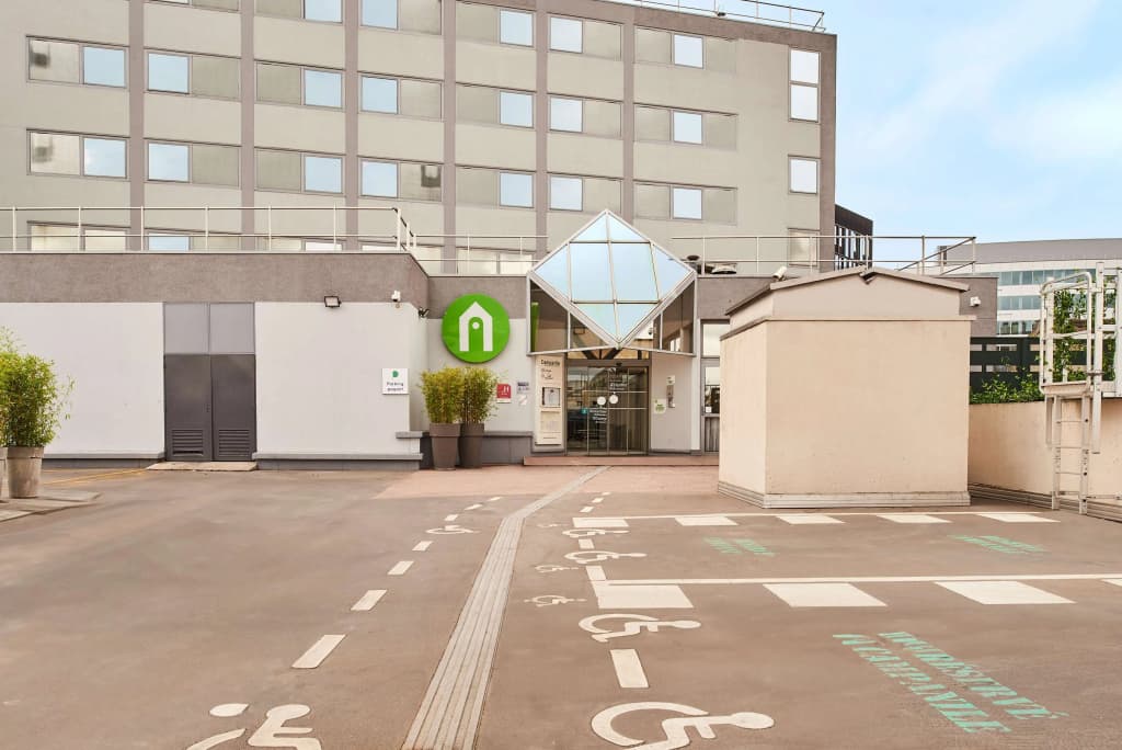 Campanile PRIME - Arcueil - Photo 1