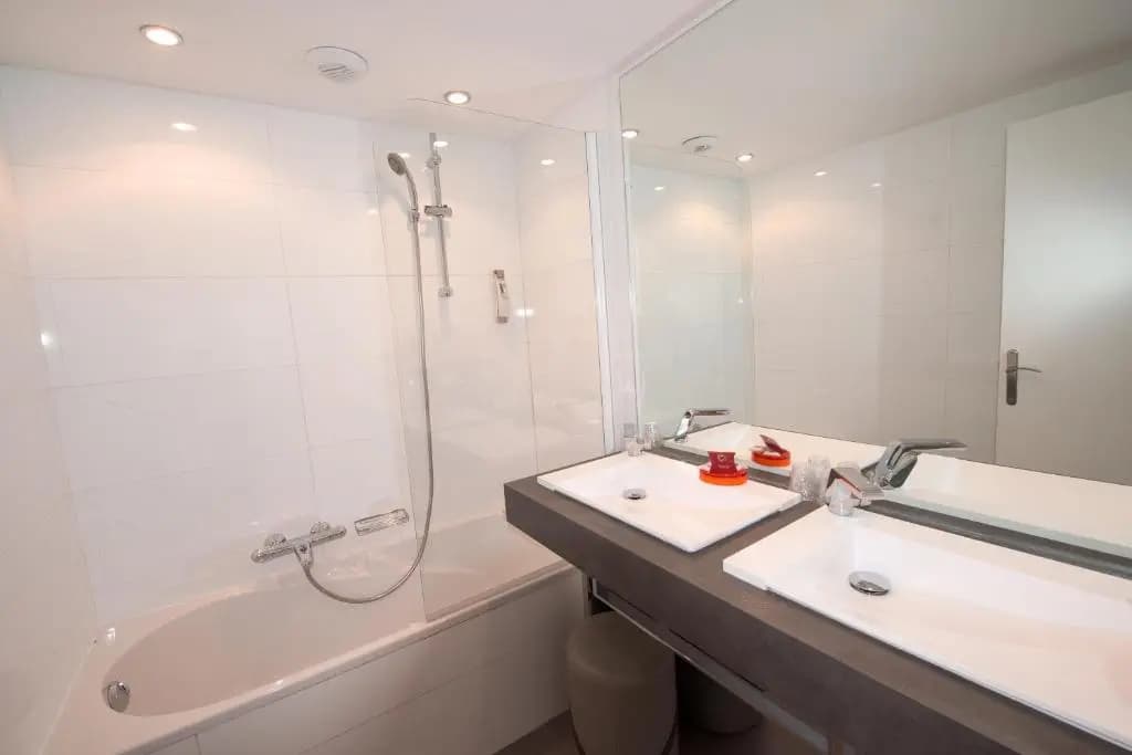 ibis Styles Menton Centre - Miniature 8