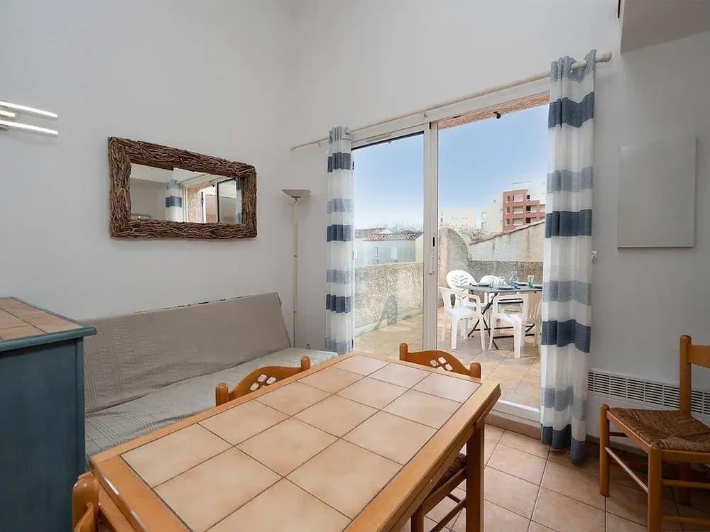 Sunny Terrace & Seaside Charm - Photo 4