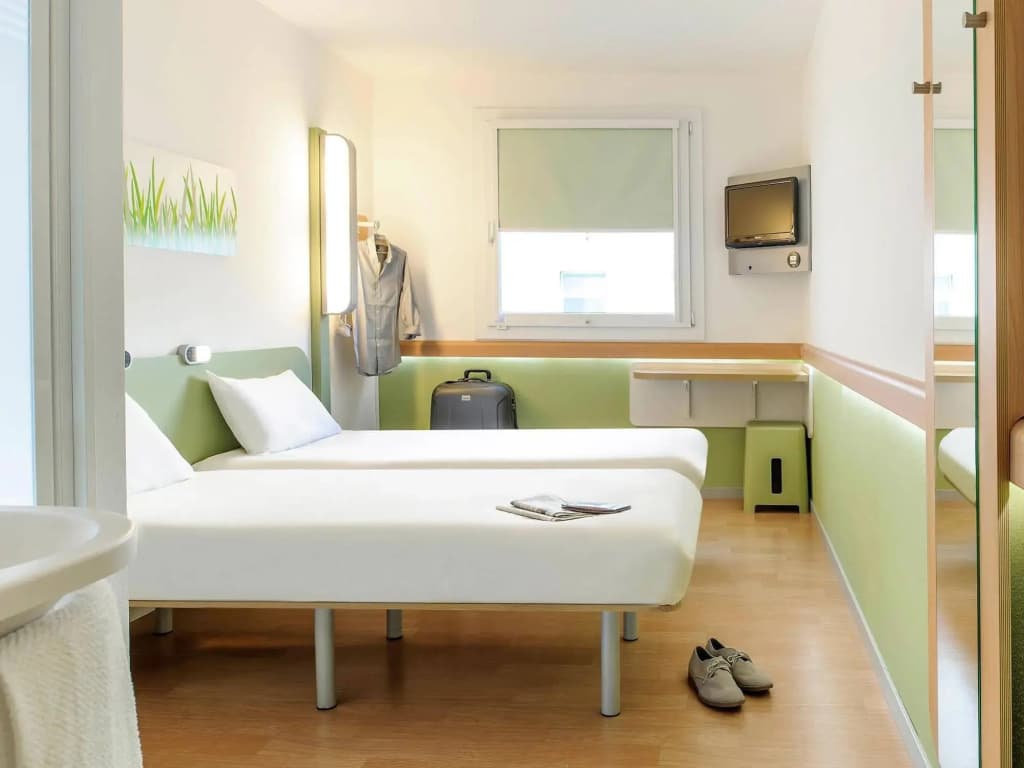 ibis budget Bourges - Photo 3