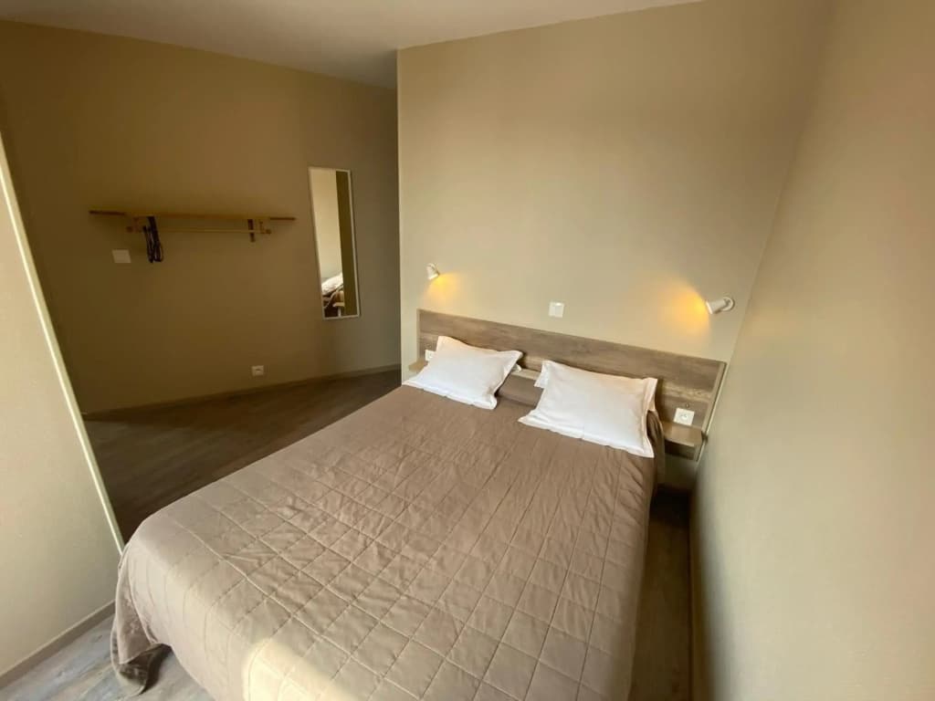 Hotel Angleterre - Photo 3