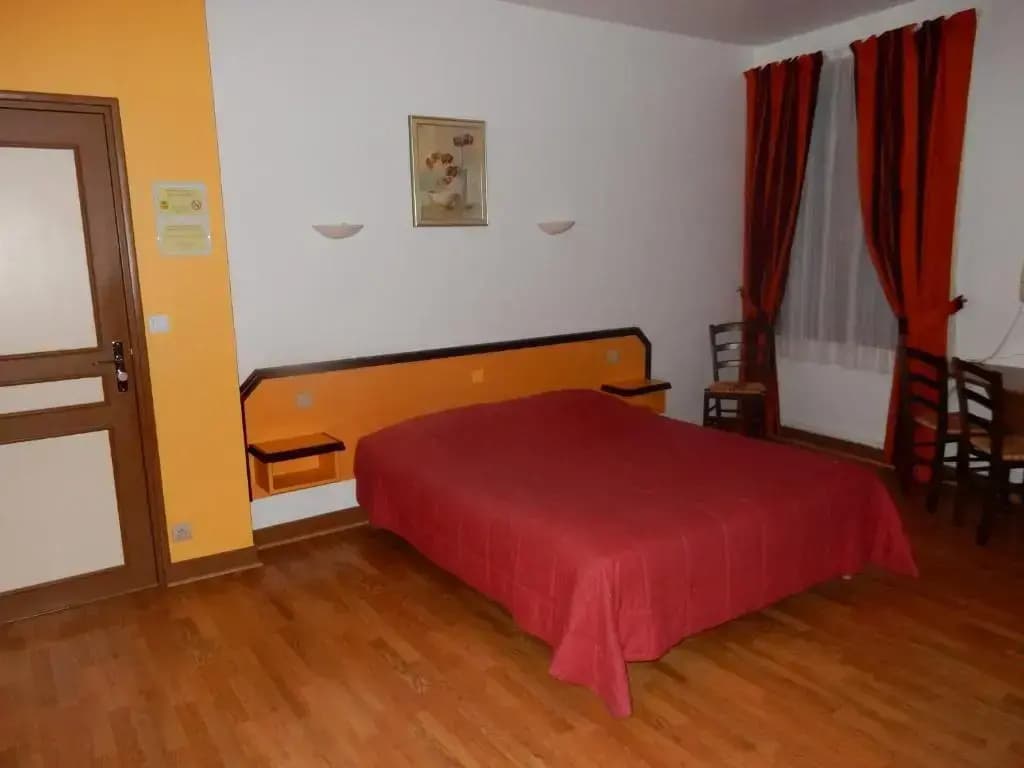 Hôtel Saint Hubert - Photo 4