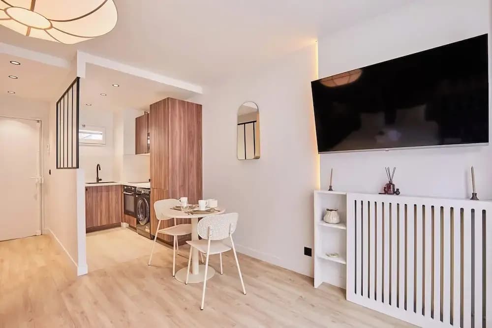 THE Parisian Suite / Center of Paris - Miniature 7