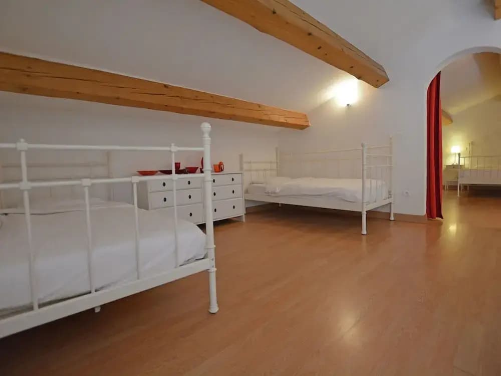Beautiful Villa in Vidauban with Swimming Pool - Photo 2