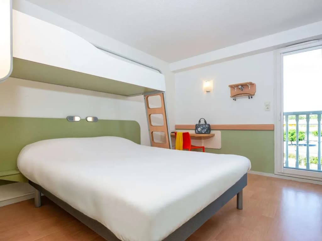 ibis budget Mâcon Sud - Photo 3