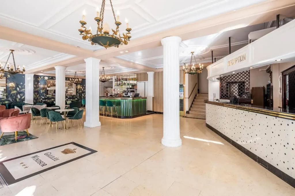 Hotel Galilée Windsor - Photo 2