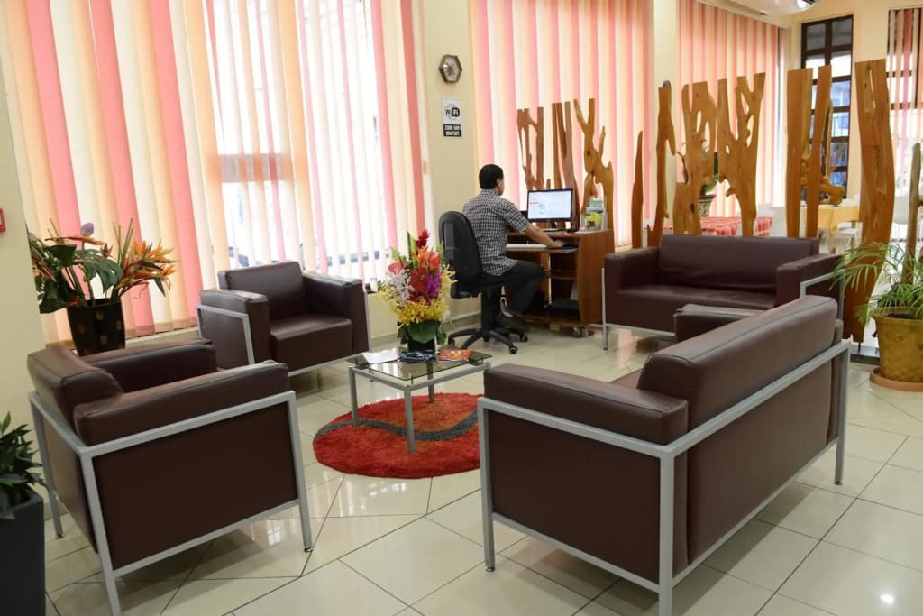 Central Hotel Cayenne - Photo 2