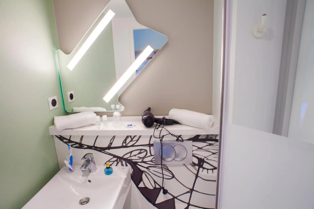 ibis budget Bordeaux Lormont - Miniature 8
