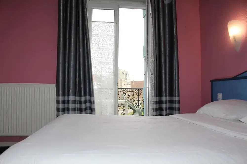 Le Voltaire - Miniature 6
