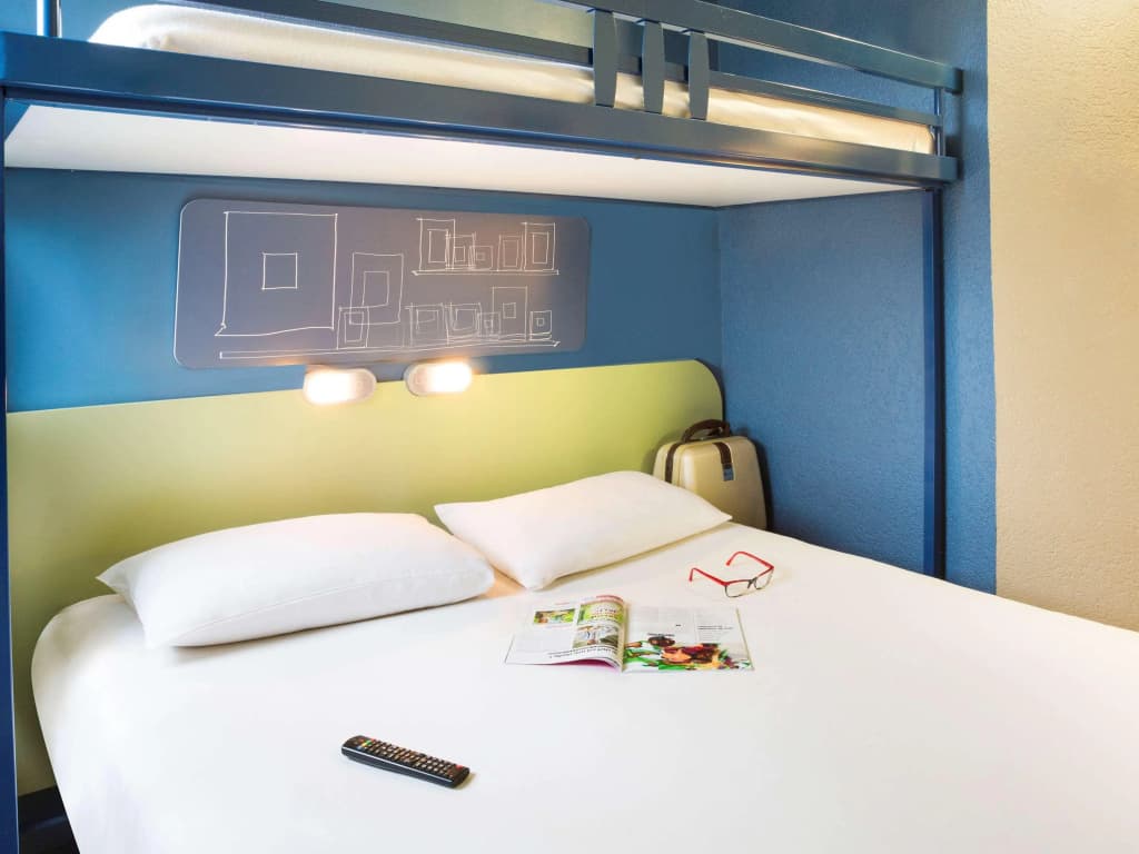 ibis budget Thonon Les Bains - Photo 2
