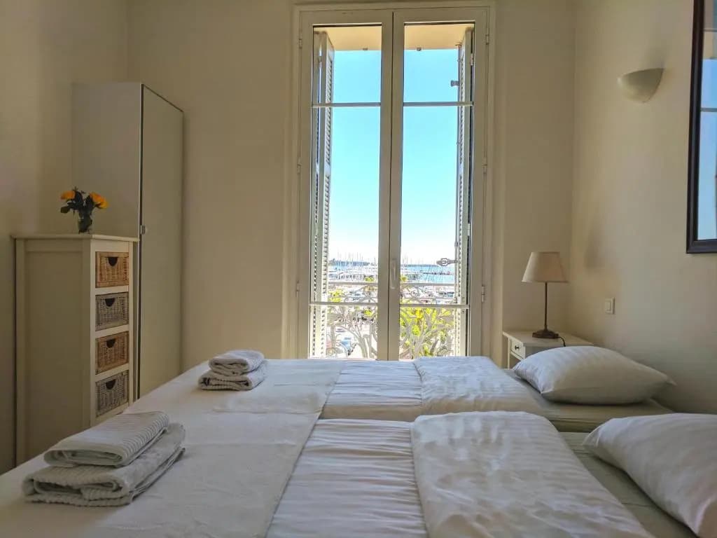 Citilet Louis Blanc 1,2,3 - Three gorgeous, open-plan apartments - Miniature 6