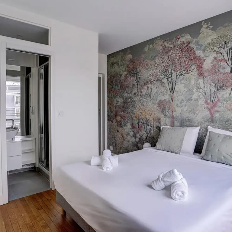 Bright Etoile Bright 2 bed Close to Eiffel Tower Arc the Triomphe et Champs Elysees - Photo 4