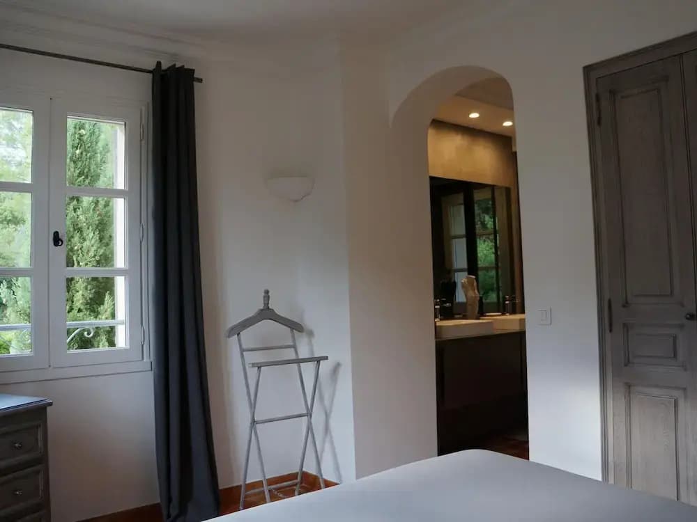 Lovely Holiday Home With Private Pool - Photo 5