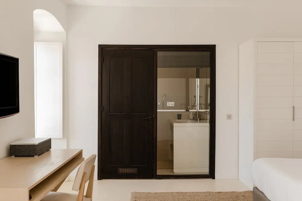 Boutique Hotel NOAE by Emerald Stay - Photo 5