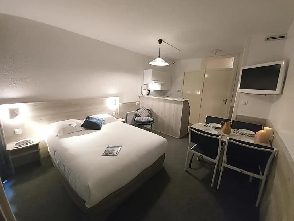Hôtel et Résidence Le Lys - Photo 2