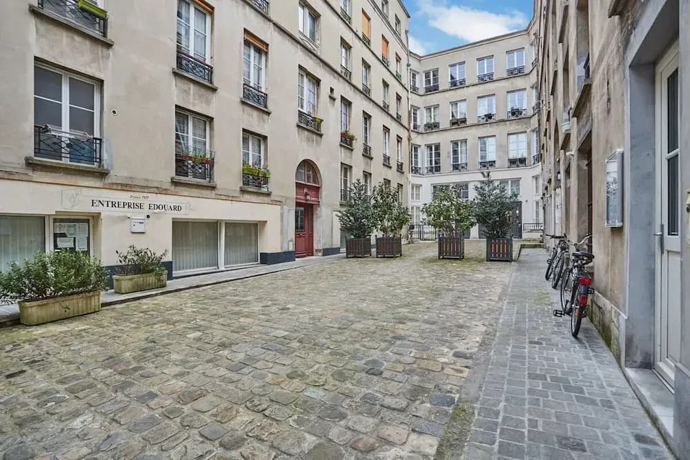 Duplex Center of Paris - Photo 1
