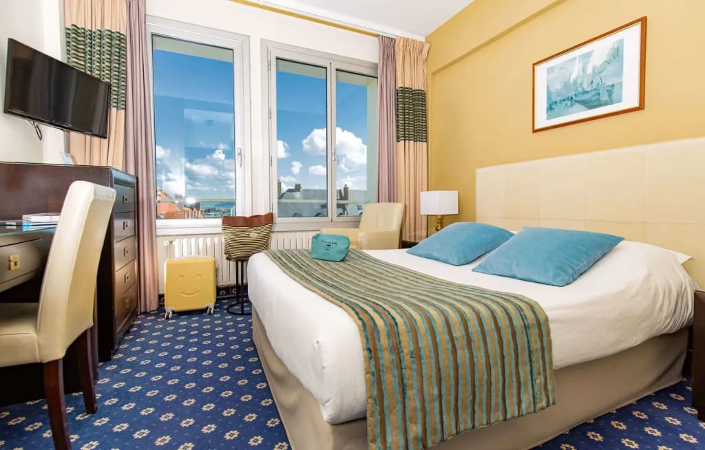 Hotel Aguado - Photo 4