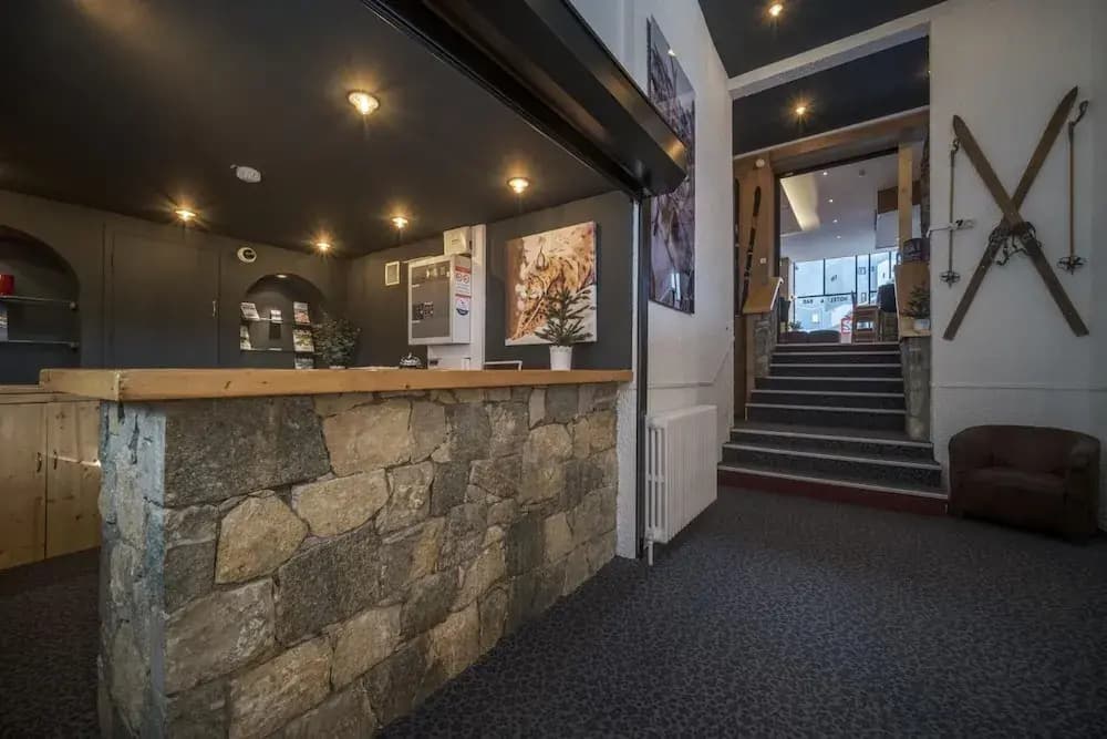 Curling Hôtel & Bar - Photo 2