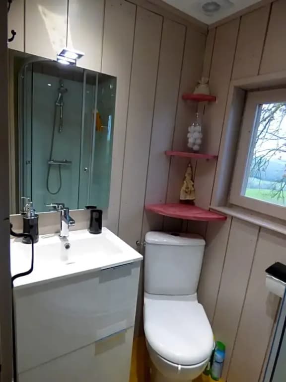 Chambre d'hôtes insolite dans un pigeonnier à 5 minutes de Marciac Gers - Miniature 6