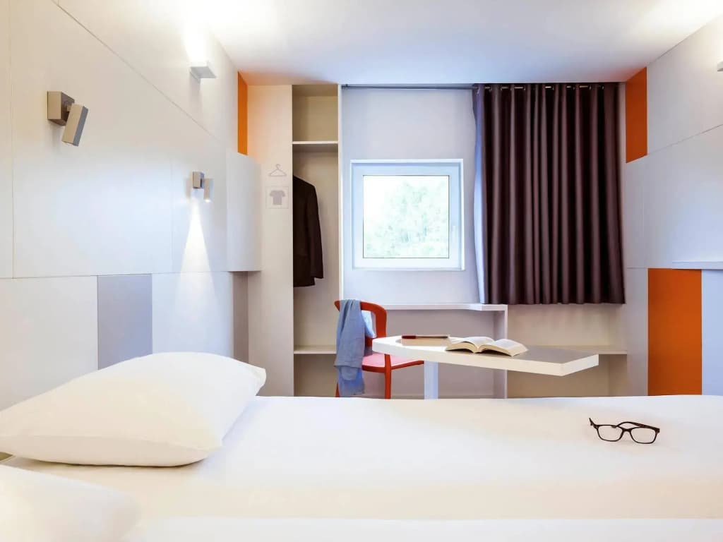 ibis Styles Paris Saint Ouen - Photo 4