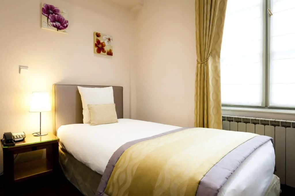 Le Phenix Hotel - Photo 3