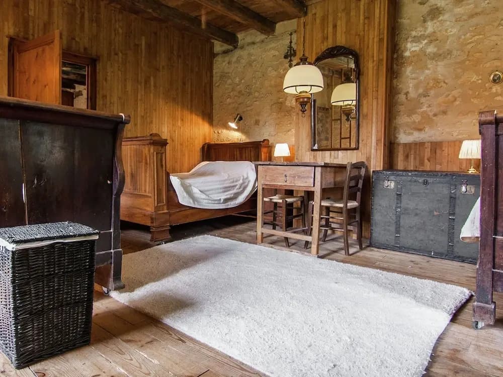 Spacious Farmhouse with private garden in Saint-Cybranet - Miniature 7