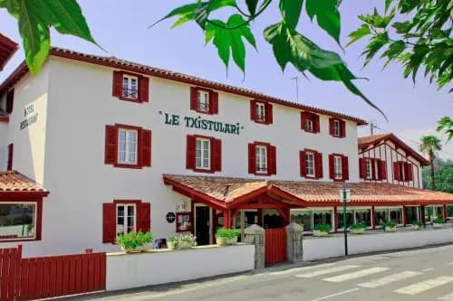 Hotel Restaurant Txistulari - Photo 1