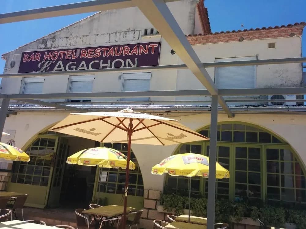 Hotel Restaurant l'Agachon - Photo 1