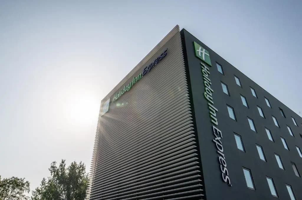 ibis Styles Bordeaux Lormont - Photo 1
