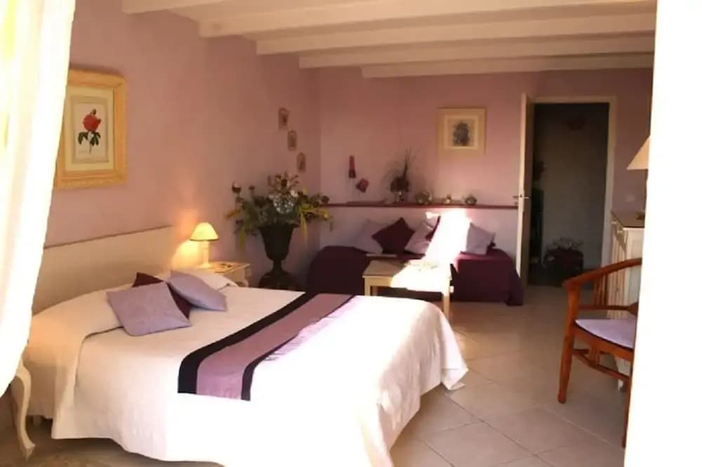 Les Roches Rouges Chambres d'hôtes - Photo 3