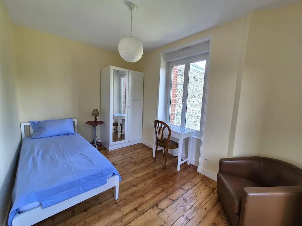 Charming House Close to the Centre in Granville - Photo 3