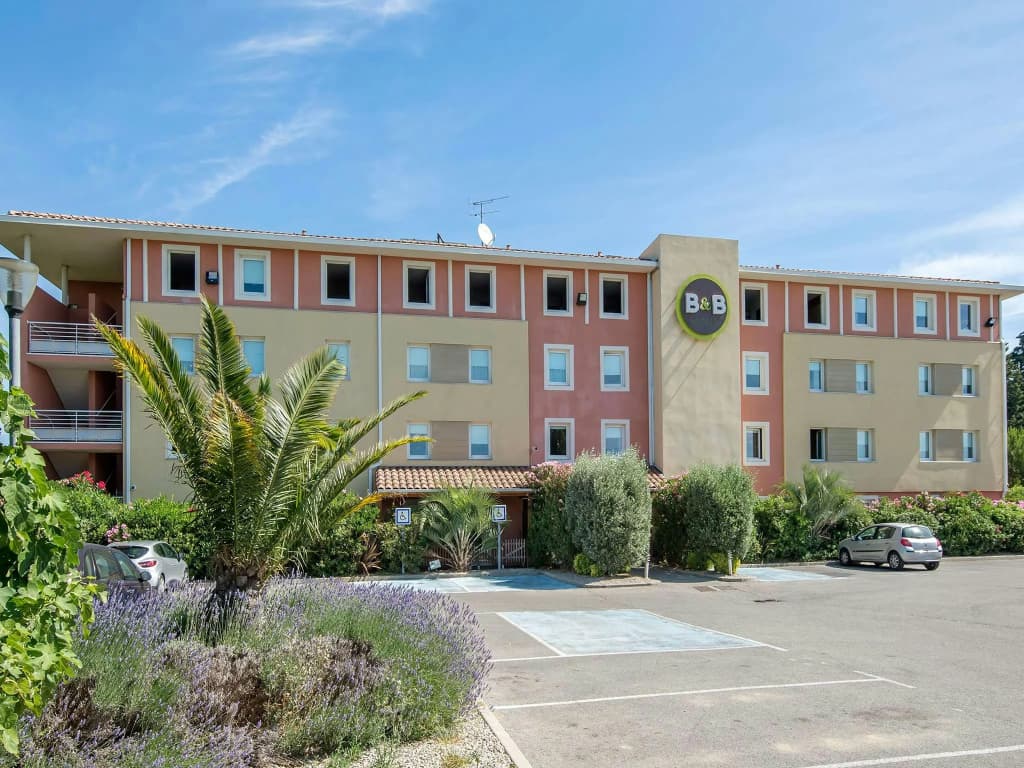 B&B Hotel Salon De Provence - Photo 1