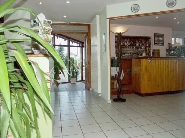 Hôtel Bellevue - Photo 2