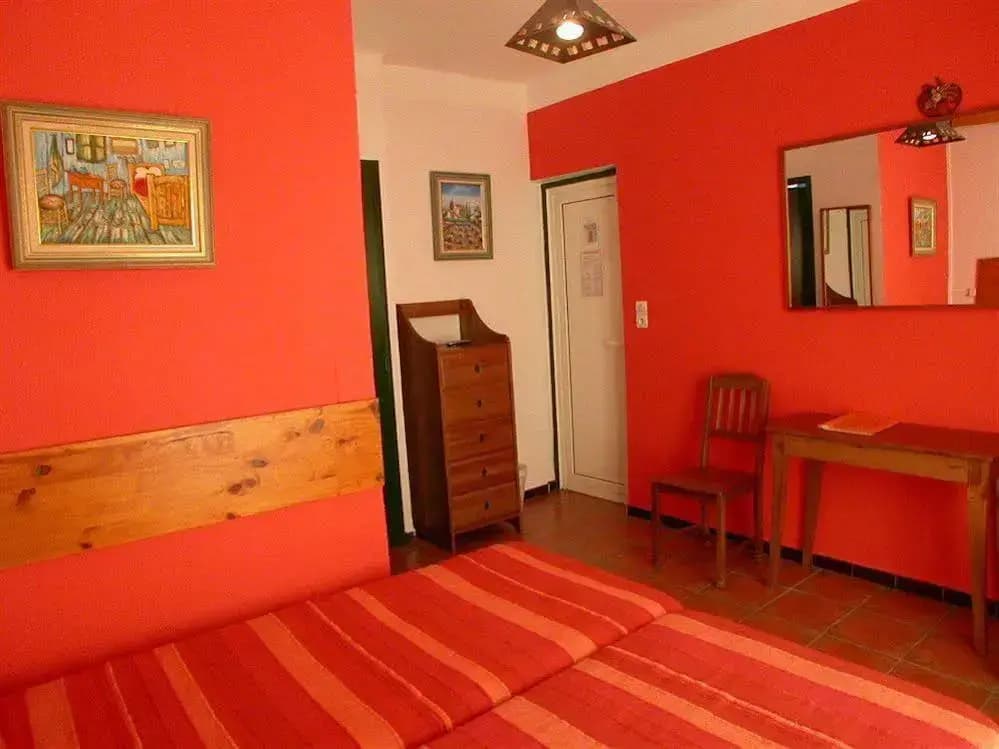Hôtel Almanarre Plage - Photo 2