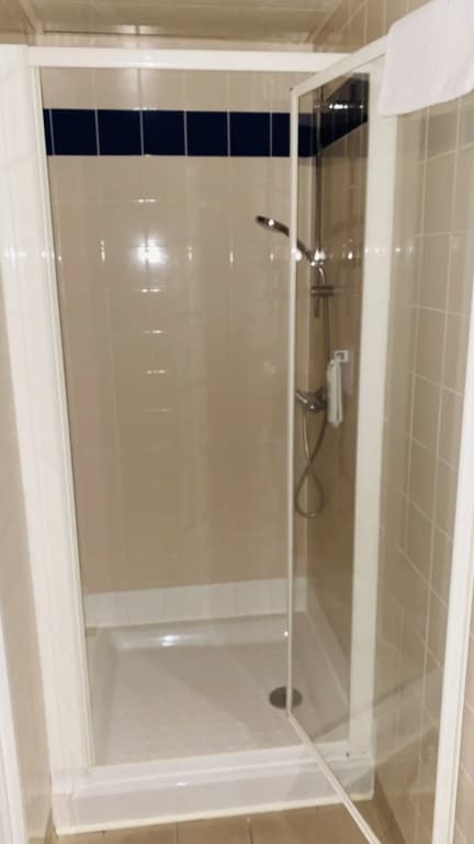 ibis budget Caen Centre Gare - Miniature 8