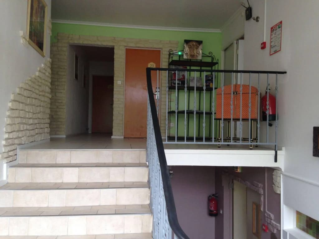 Garden's Hotel - Photo 1
