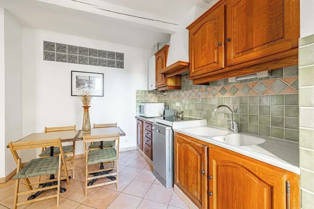 Charming Apartment in the Heart of Le Suquet - Miniature 6