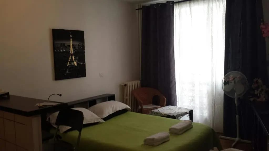 Louvre - Palais Royal Area Apartment - Photo 2