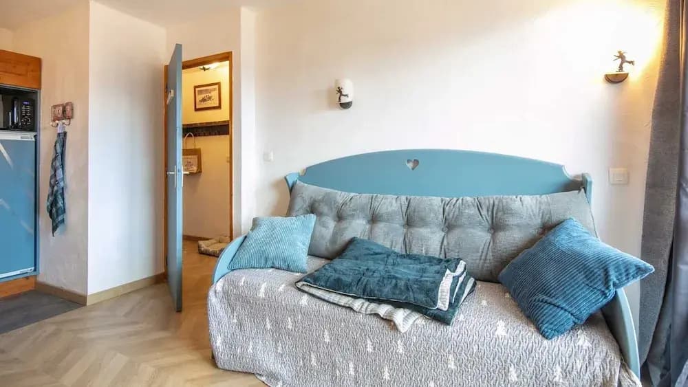 Apartment in France With Pool & Mountain Views - Photo 4