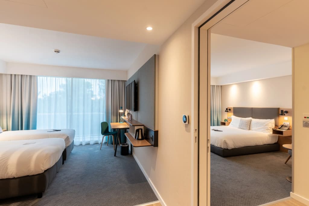 Holiday Inn Bordeaux-Merignac by IHG - Photo 2