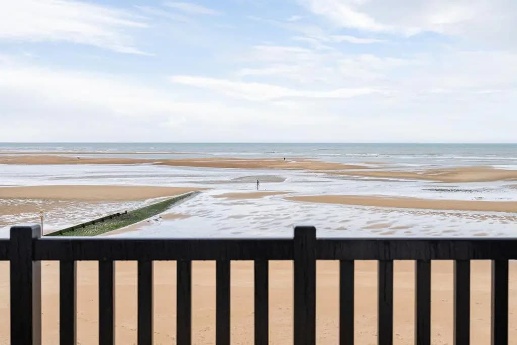 Joli studio avec vue panoramique sur la Mer - Miniature 6