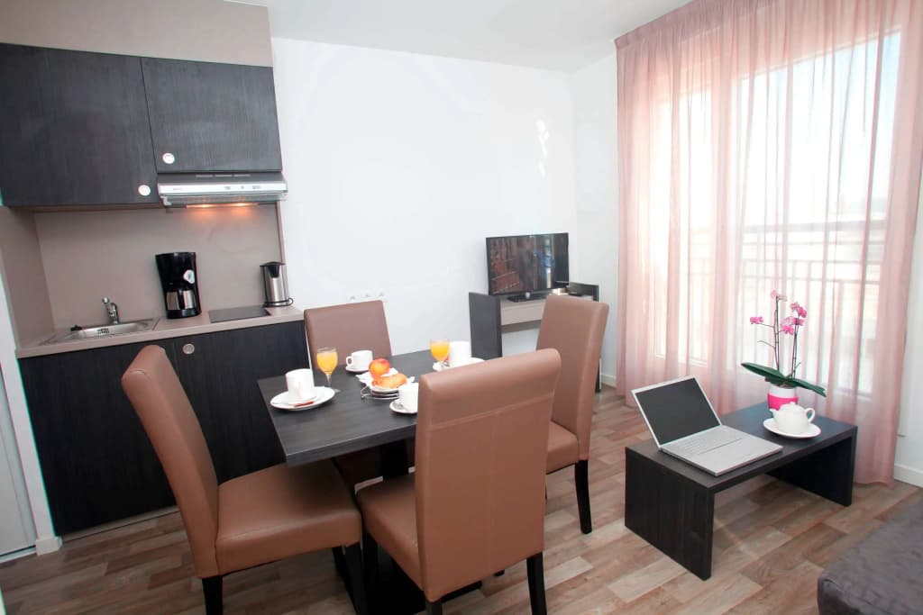 Appart Hotel Odalys City Paris Levallois - Miniature 8