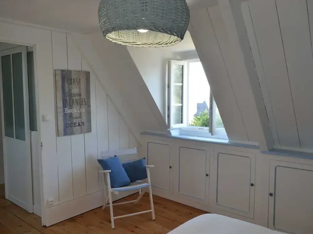 Locquirec Coastal Holiday Villa for 10 - Photo 4