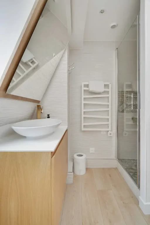 Amazing Historical Parisien Loft Next TO Louvre Area ! - 4 - Miniature 7