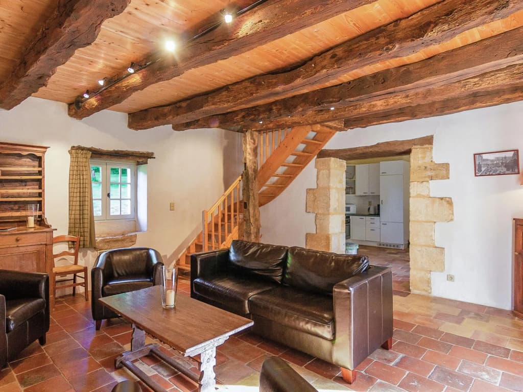Sprawling Mansion in Aquitaine with Swimming Pool - Photo 2