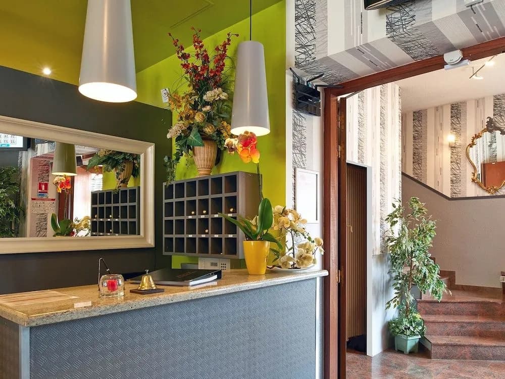 Hotel Chez Felix - Photo 2