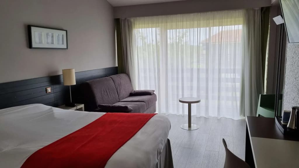 Kyriad Angoulême Nord Champniers - Hôtel & Résidence - Photo 5