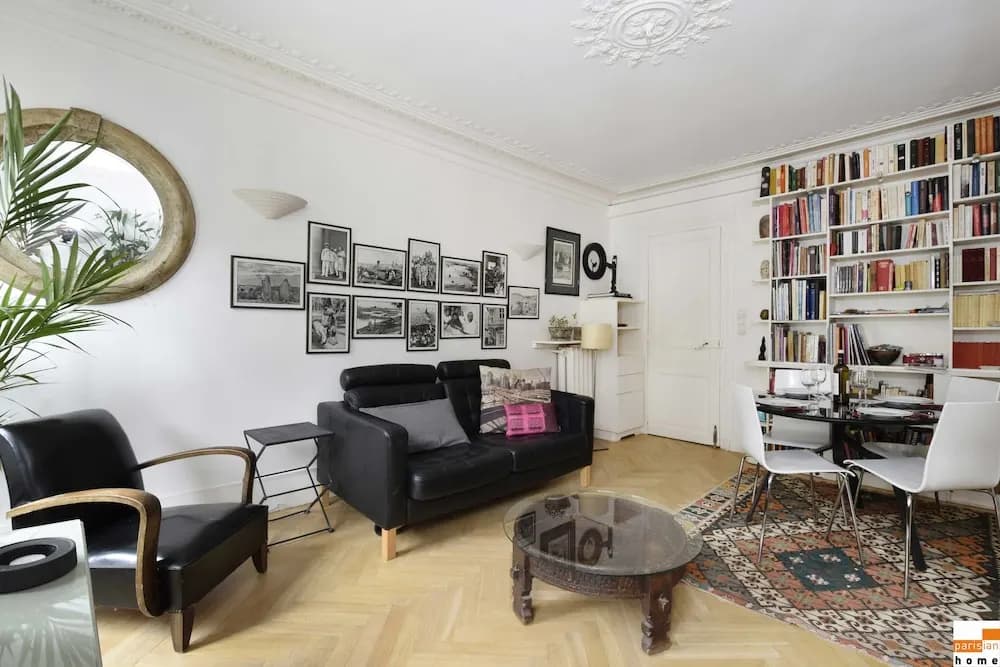 204340 - A two-room apartment with traditional chic style in the Marais - Miniature 7