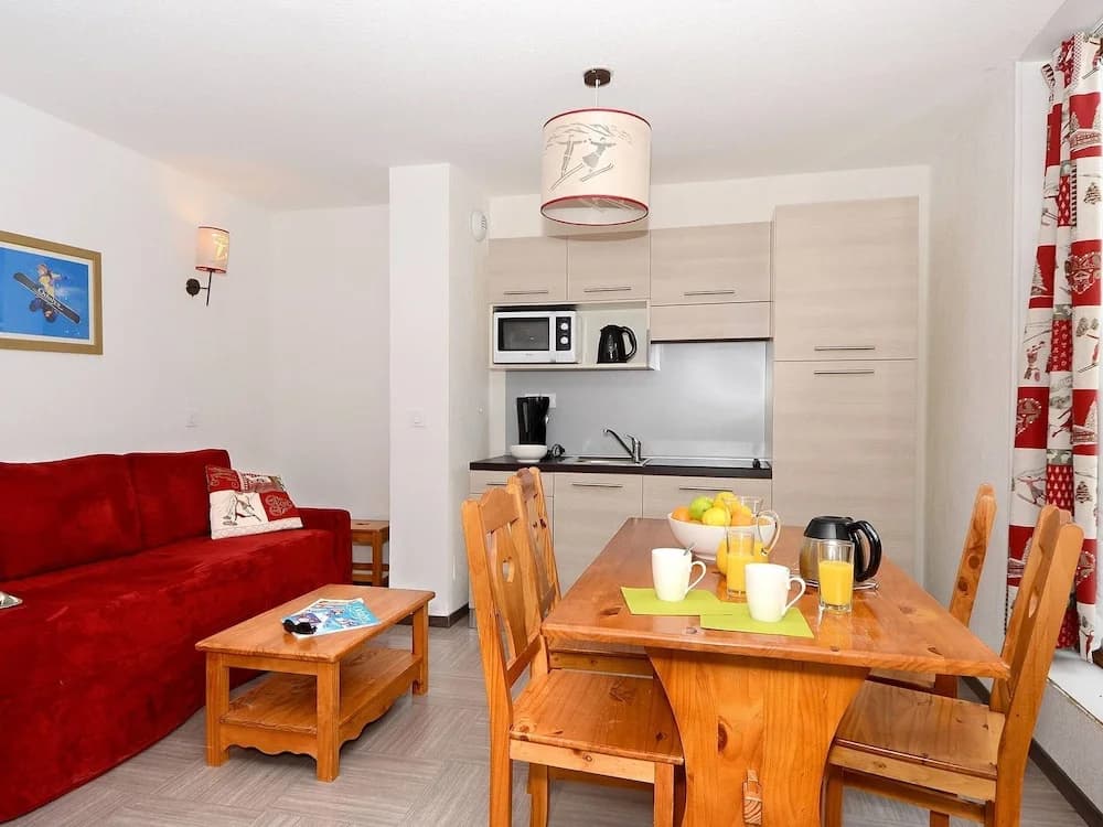 Slopeside Chalet in Vars - Miniature 7