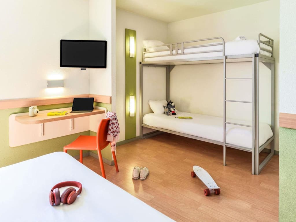 ibis budget Clermont-Ferrand Centre Montferrand - Photo 2